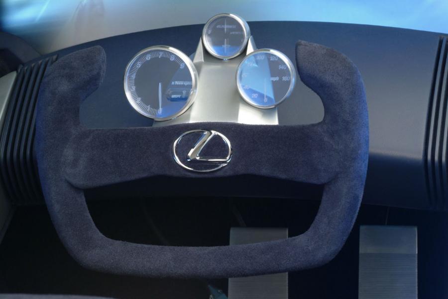  Lexus LF-C Concept 2004 года  (фото 83 из 112)